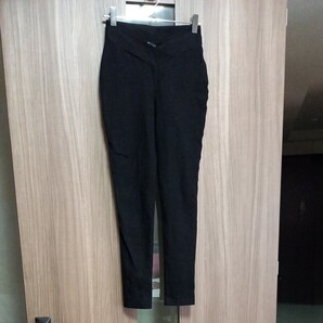 ヨガ ストレッチ フィットネス ダンス ボトムス 美脚パンツ 履くだけで脚が細く見える ルーパ Loopa ブラックスラックス