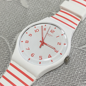 SWATCH スウォッチ REDURE　 SUOW150 スイス製 SWISS MADE 腕時計　ホワイト　新品未使用　長期保管品 シリコンベルト