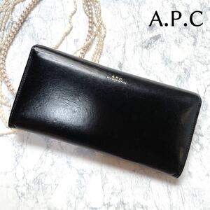 A.P.C アーペーセー 長財布 黒　財布