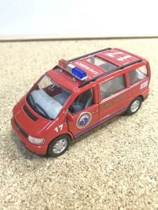 送料520円！　貴重　WELLY　MERCEDES BENZ　メルセデスベンツ　ミニカー　FIRE DEPT　外車　消防車　