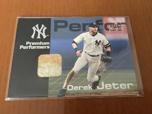 【デザイン秀逸】【元Yankees/Derek Jeter/MLB通算3465Ｈ,260ＨR】 2001 Fleer Premium Game-used Base Card 40/150