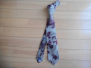 [ special price ]*VivienneVivienne Westwood Icon & rose pattern necktie Italy made *. ash wine width 90.*