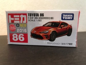 トミカ　86　トヨタ　86　初回特別仕様　 新品