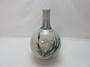 YG05365 【 古い 陶器 花瓶 色絵 陶印 尾戸 箱無 】 検) 作家物 茶道具 いけばな 一輪挿し 花器 花活 茶事 茶会 茶席 美術品 陶芸 飾り ⅱ