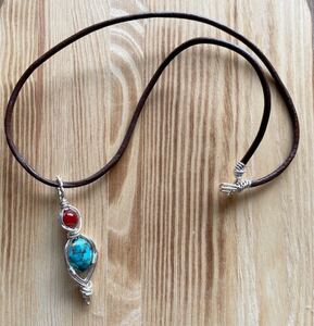 -SUI8- No.38 コッパーターコイズとレッドアゲートのレザーネックレス　51cm A copper Turquoise and Red agate leather strap necklace