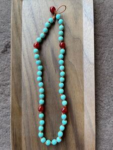 Art hand Auction -SUI8- No.33 ターコイズと赤瑪瑙のネックレス(金属非使用 40cm Turquoise and Red agate necklace (Metal unuse) 40cm, ハンドメイド, アクセサリー(女性用), その他