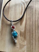 -SUI8- No.38 コッパーターコイズとレッドアゲートのレザーネックレス　51cm A copper Turquoise and Red agate leather strap necklace_画像2