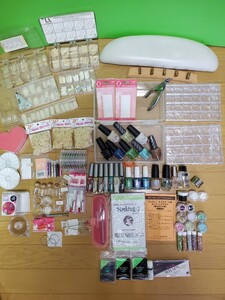 ネイルポリッシュ / アート用品 セット