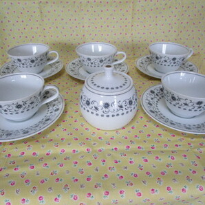 A NORITAKE「ノリタケ(Silver Queen)★銀彩 小花柄のカップ&ソーサー5客セット&シュガーポットあわせて」~箱なし