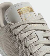 新品 未使用 adidas originals スタンスミス Stan Smith ベージュ コーデュロイ ゴールド ロゴ トレフォイル オリジナルス_画像6