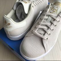 新品 未使用 adidas originals スタンスミス Stan Smith ベージュ コーデュロイ ゴールド ロゴ トレフォイル オリジナルス_画像2