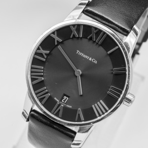 質イコー [ティファニー] TIFFANY &amp; Co. 腕時計 アトラスドーム Z1800.11.10A10A52A 黒文字盤 メンズ 中古 現状品