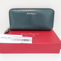 質イコー［フェラガモ］Ferragamo ラウンドファスナー長財布 22B794 レザー ダークグリーン系 中古_画像1