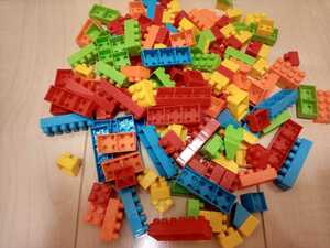 ＵＳＥＤ子供のおもちゃ　レゴ のようなミニブロック　大量　お出かけ用の時間つぶしに★お下がりお譲品★知育玩具 