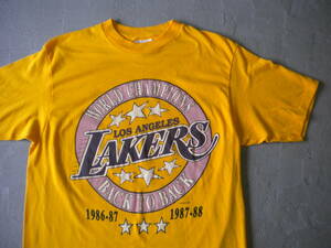 80s ビンテージ LA LAKERS レイカーズ 1987 1988 WORLD CHAMPS Tシャツ NBA バスケットボール イエロー オリジナル