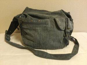 C195 gray series cloth shoulder bag height 27 width 25..15