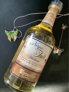 ブラジル リキュール Nega Fulo Carvalho 750ml