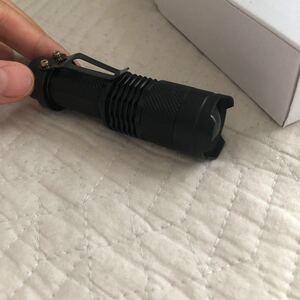 懐中電灯二つで980円