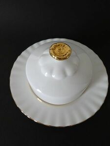 ヌン活 新品 未使用 エレガント 食器 白 上品 ROYAL ALBERT VAL D'OR ロイヤルアルバート ヴァルドー Round Covered Butter バターケース