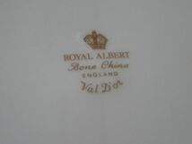 ヌン活 新品 未使用 エレガント 食器 白 上品 ROYAL ALBERT VAL D'OR ロイヤルアルバート ヴァルドー Round Covered Butter バターケース_画像7