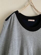 マルニ バイカラー　カットソー　トップス カットソー　グレー　ネイビー　黒　ブラック　コットン 綿 MARNI 半袖　Tシャツ_画像2