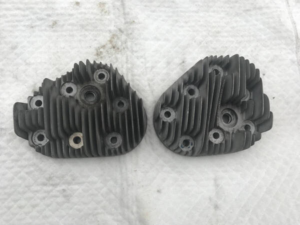 陸王750用シリンダーヘッド