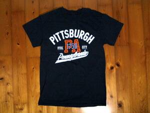 ★詳細不明・色落ち有り☆US古着☆ピッツバーグ゛★PITTSBURGH★プリント半袖Ｔシャツ　S位　濃紺