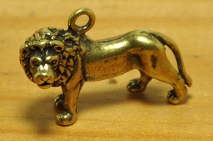 solid Brass ソリッド ブラス 真鍮 無垢 鋳物 動物 ライオン Lion チャーム キーホルダー ネックレス ペンダントトップ S