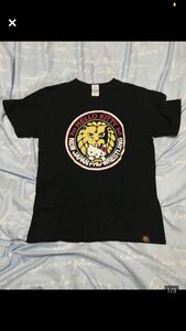 送料210円 hello kitty × 新日本プロレス Tシャツ S キティ