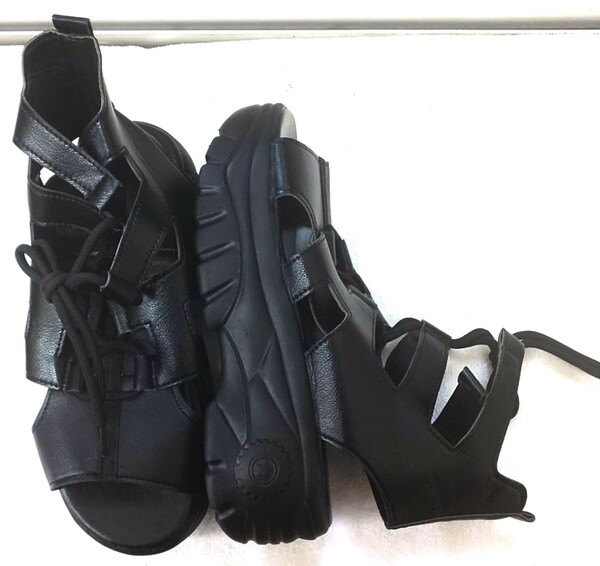 ♪新品レースアップサンダル厚底軽量♪