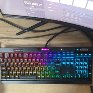 売り切れですCorsair K70キーボード銀軸&RAZERマウス