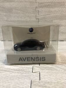 トヨタ 2代目アベンシスワゴン AVENSIS 非売品 ミニカー LED キーホルダー　ブラック