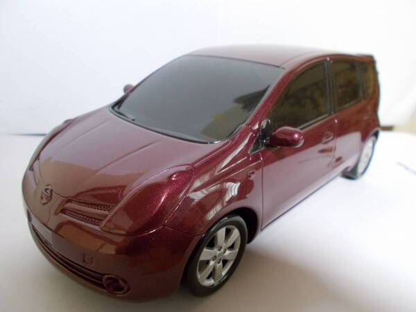 日産 ノート カラーサンプル 色見本 「カベルネレッド」
