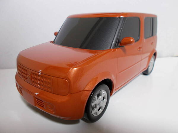 日産 キューブ カラーサンプル 色見本 「パプリカオレンジ」