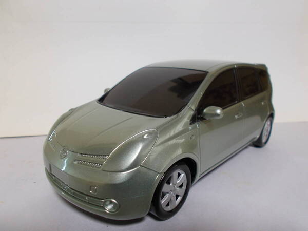 日産 ノート カラーサンプル 色見本 「ユーカリグリーン」