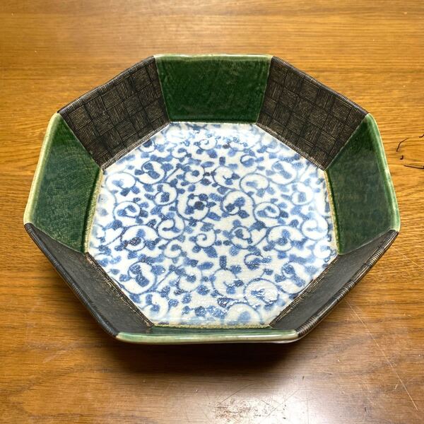 陶器 八角緑釉鉢 径18.5