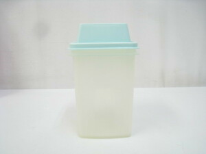 新品 未使用 Tupperware タッパーウェア タッパー ピクルスコンテナー 漬物 ライトブルー 11×19ｃｍ