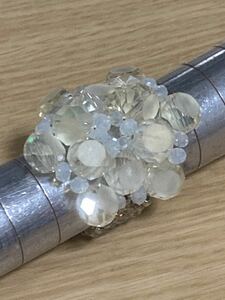  hand made glass beads ring size length some 3.1 centimeter width some 3.3 centimeter ring size approximately 16~19 number C