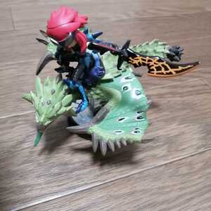 モンスターハンター　amiibo　シュヴァル　リオレイア　フィギュア　