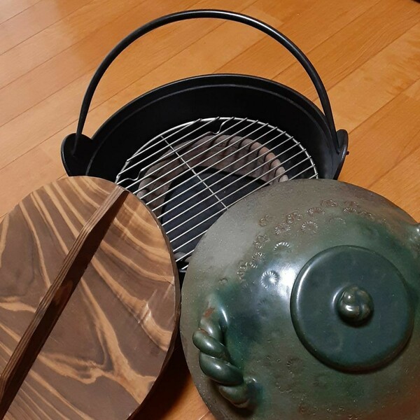２way☆南部鉄鍋 鋳吉(木製蓋・創作陶器蓋付き)
