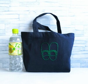 キャンバスミニトートバッグ ネイビー 緑色の靴 手刺繍 ハンドメイド