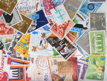 海外切手　オランダ　１００枚　中・大型切手が中心 記念切手　使用済切手 外国切手 コラージュ 紙もの おすそ分けに_画像6