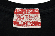 Y-1760★送料無料★美品★LEVI STRAUSS & CO リーバイス 82507-0002★ブラック黒色 レアな 覆面レスラー プリント 半袖 T-シャツ Ｍ_画像3