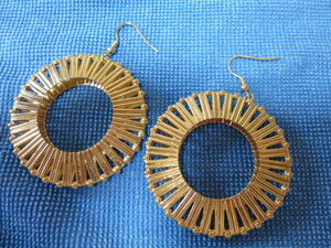  earrings * Gold color * wheel 