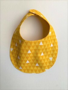 ^V baby's bib * hand made * yellow color,... pattern ( free shipping )