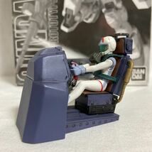 未組立 萬代屋限定版 MG 1/100 機動戦士ガンダム RX-78-2 ver.1.5 メッキバージョン フルウエポン アムロレイ コクピット 完成品フィギュア_画像2