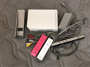 Wii 本体+リモコン2個・その他コントローラー等