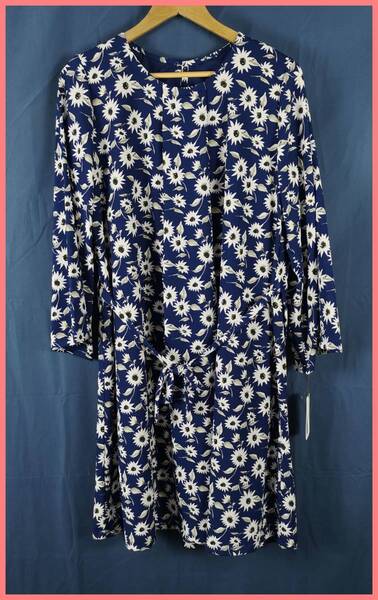 ANー⑧ー②☆春夏秋☆新品☆送料込み☆即決☆ナチュラル系☆Mサイズ☆ワンピース☆ネイビー(花柄)