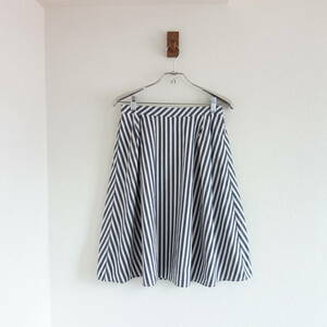 *B:MING by BEAMS( Be mingbai Beams ) stripe flair skirt *