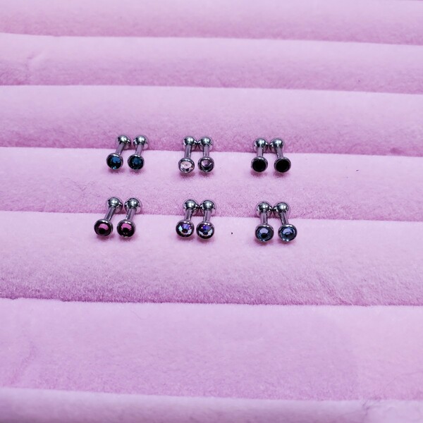 16Gピアス6組（アクア、ピンク、黒、水色、透明、オーロラ）長さ6mm、ボール3mm、ステンレス製